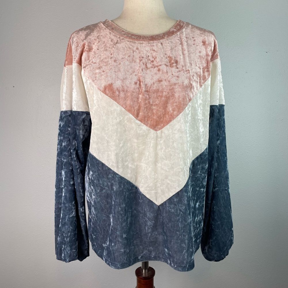 Cupshe Pink and Cream Long Sleeve Velour Style Relaxed Sweatshirt Size M EUC